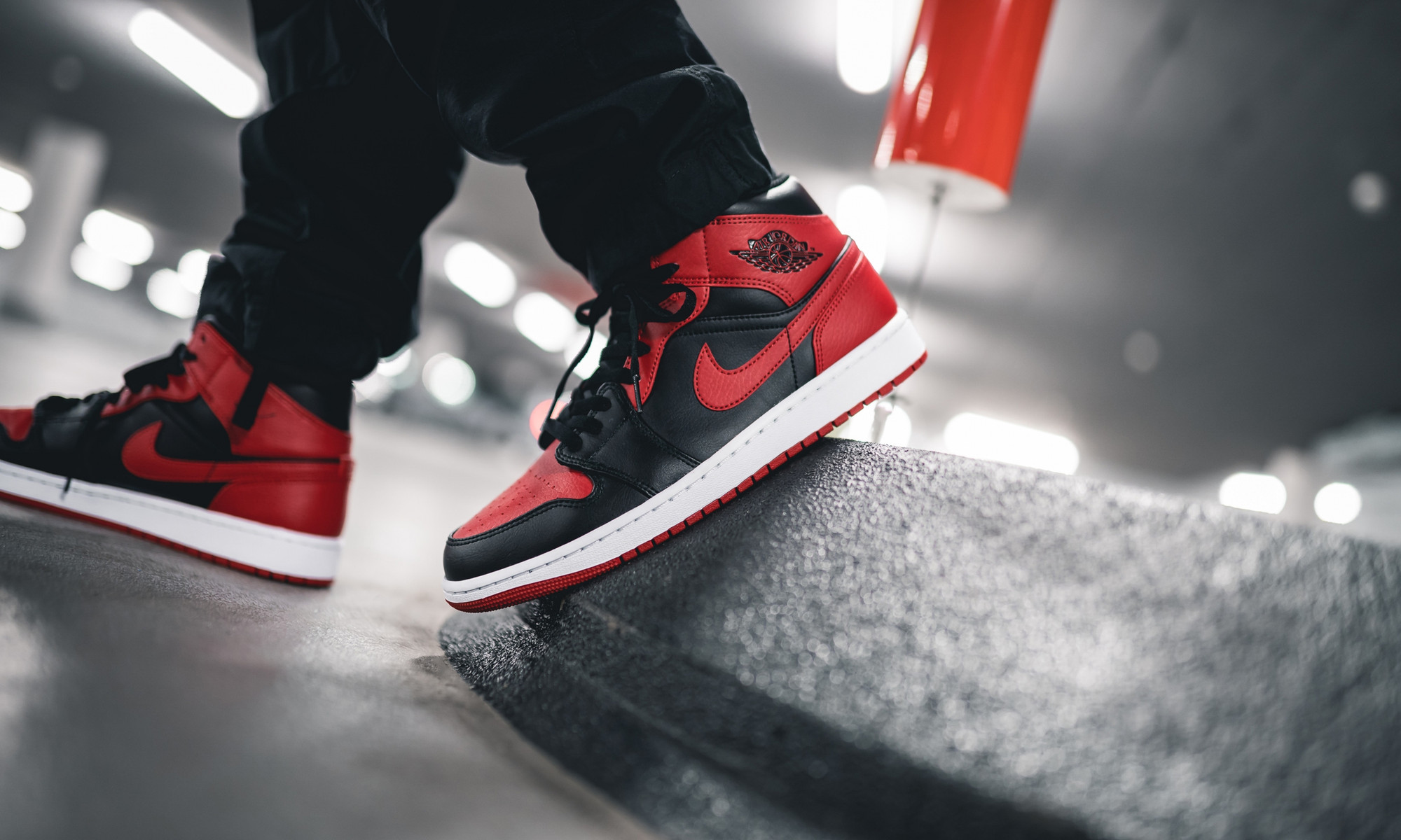 jordan 1 banned mid