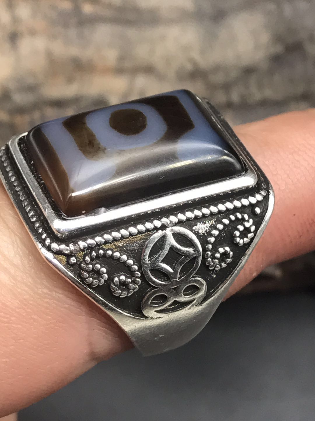 收藏西藏老礦天珠天然羊板眼天眼藥師線珠天珠銀戒指真品| 協貿國際