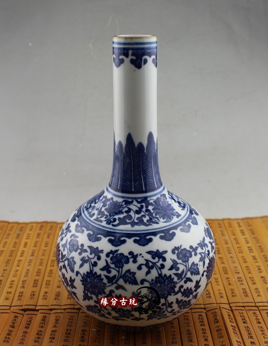 花瓶 青花五彩長頸瓶  20世紀中期中國景德鎮傑作 花瓶 青花五彩長頸瓶 20世紀中期中國景德鎮傑作 花瓶 青花五彩長