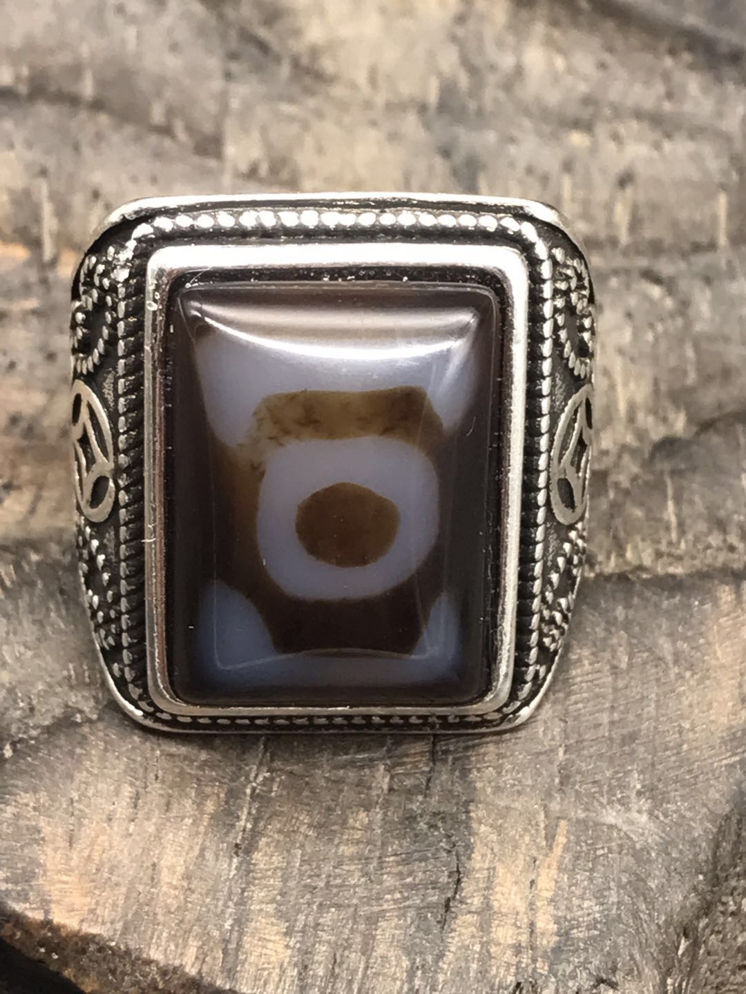 收藏西藏老礦天珠天然羊板眼天眼藥師線珠天珠銀戒指真品| 協貿國際