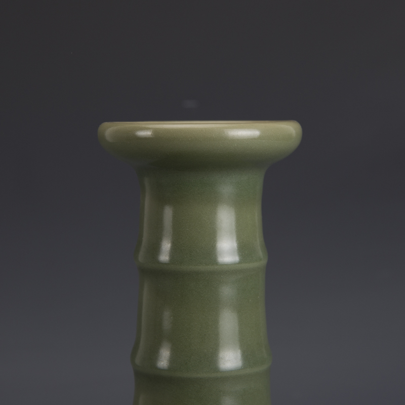 中国古美術・旧蔵宋汝窯・宋真宗御賜款彩繪龍紋梅瓶・彩絵・花瓶・陶磁器・文房置物 中国古美術・旧蔵宋汝窯・宋真宗御賜款彩繪龍紋梅瓶・彩絵・花瓶