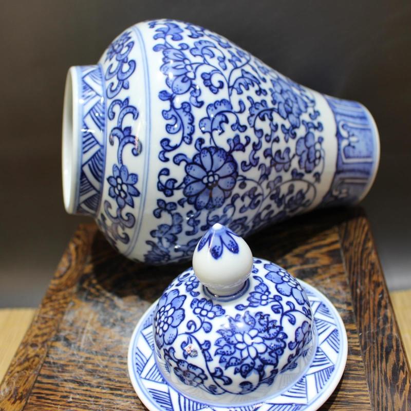 清・乾隆年製款・古陶瓷品・青花・纏枝蓮花紋・將軍罐』極細