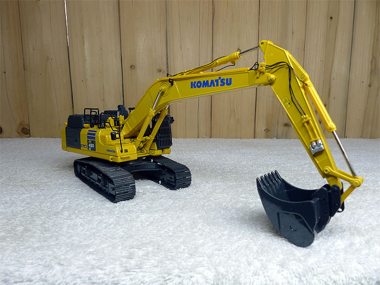 Komatsu PC490LC-11 小松重型大型挖掘機工程車模型環球UH 1:50 | 協貿