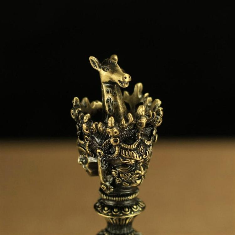 Amazon.com: RWSEFK Statue Home and Office Decor for Success